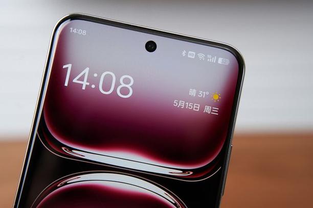 总结一下oppo reno10 pro 这款手机:1.颜值一直是reno系列优势,真机质