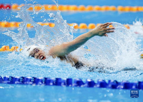 中国女子4x100米自由泳接力摘铜，闪耀世界的泳池风采